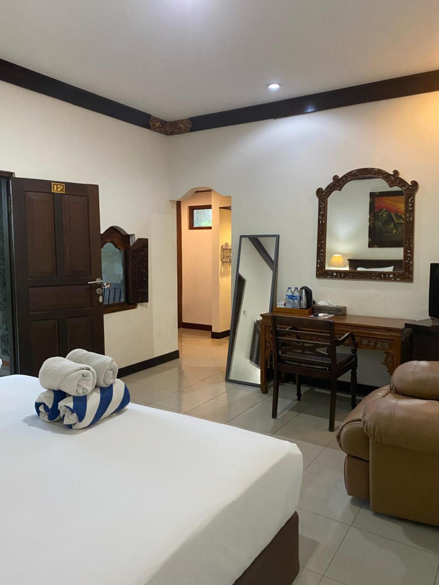 Suite with Garden View